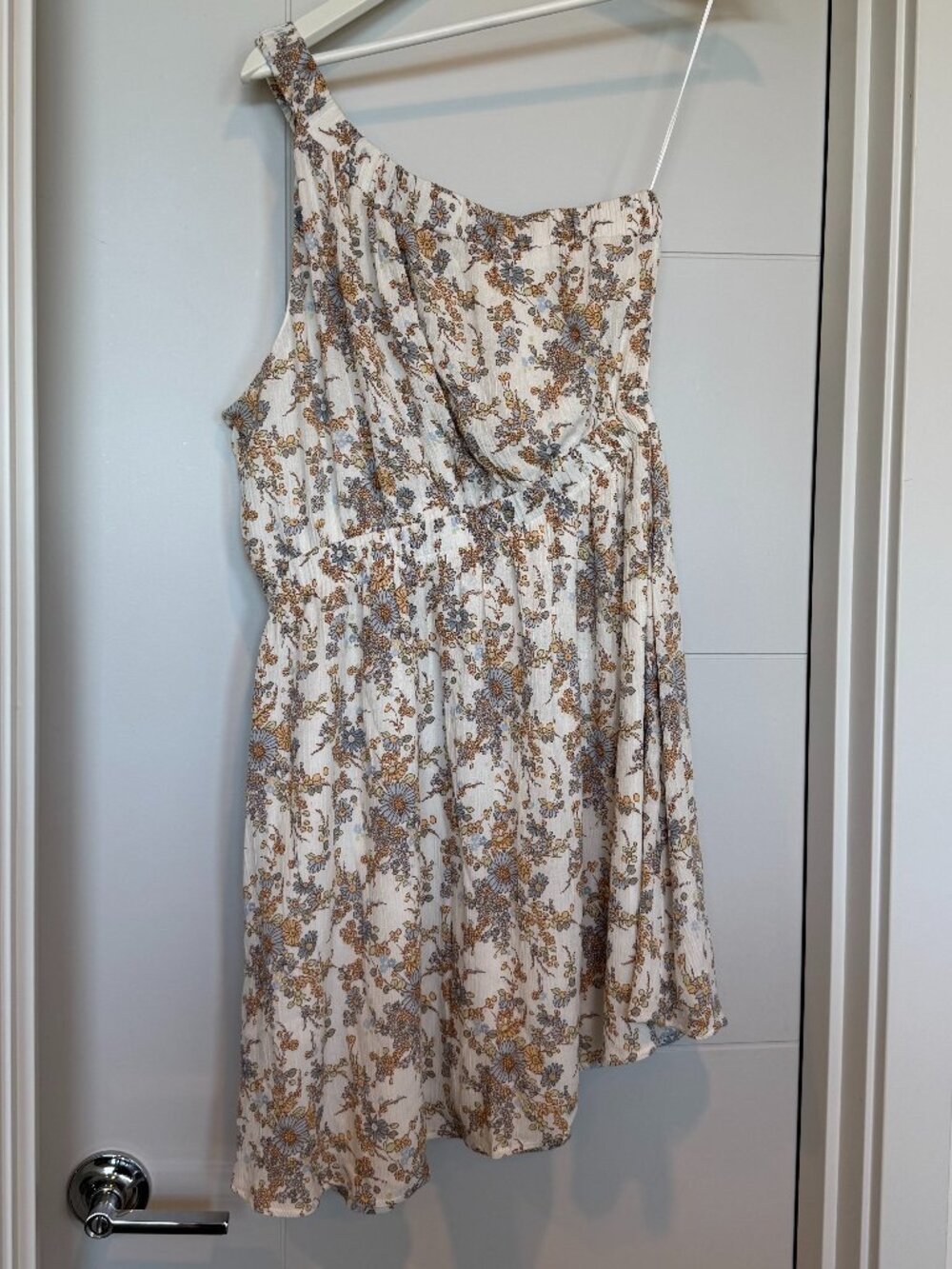 Abercrombie One Shoulder Floral Dress with pockets size M